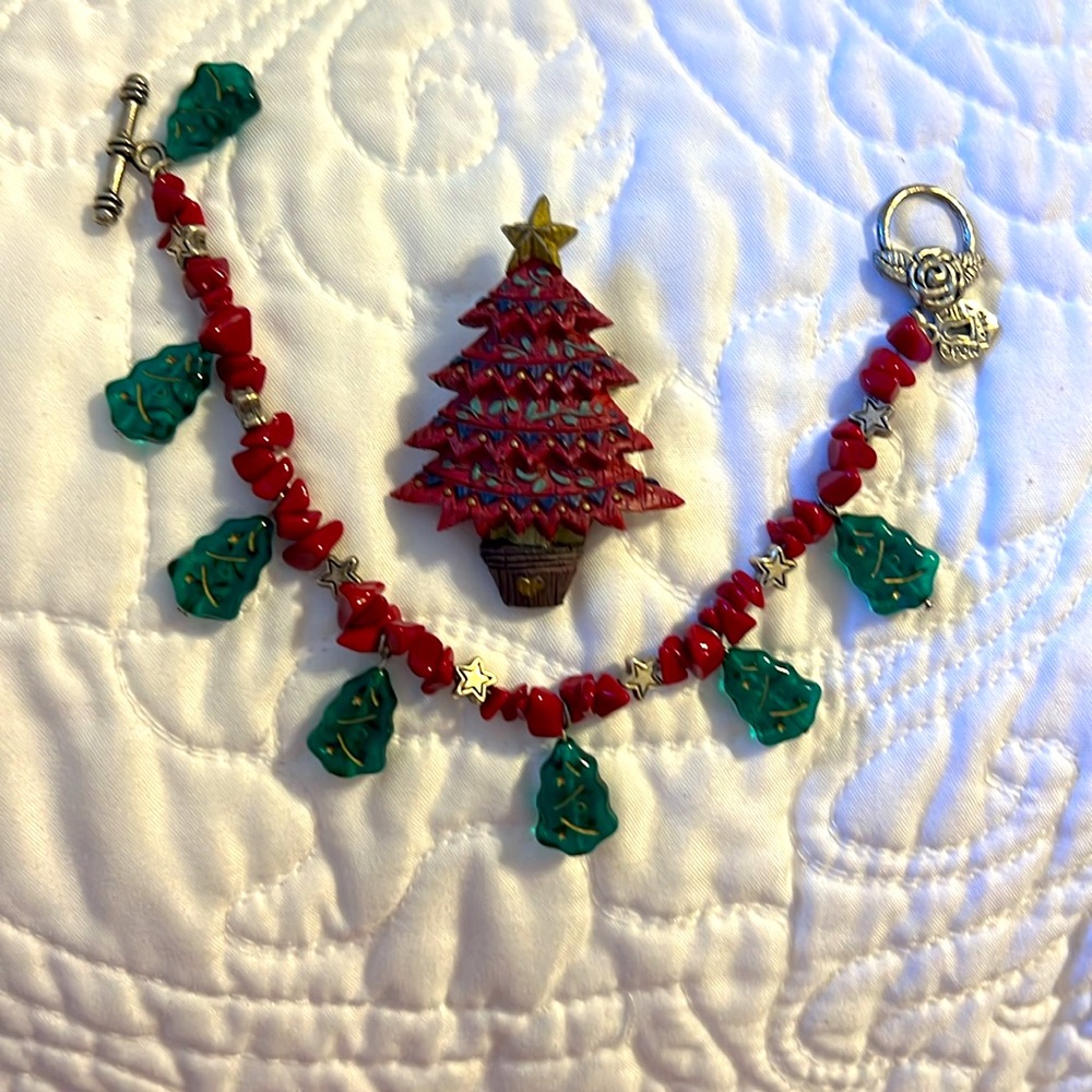 Set of Christmas Tree Pin & Charm Bracelet